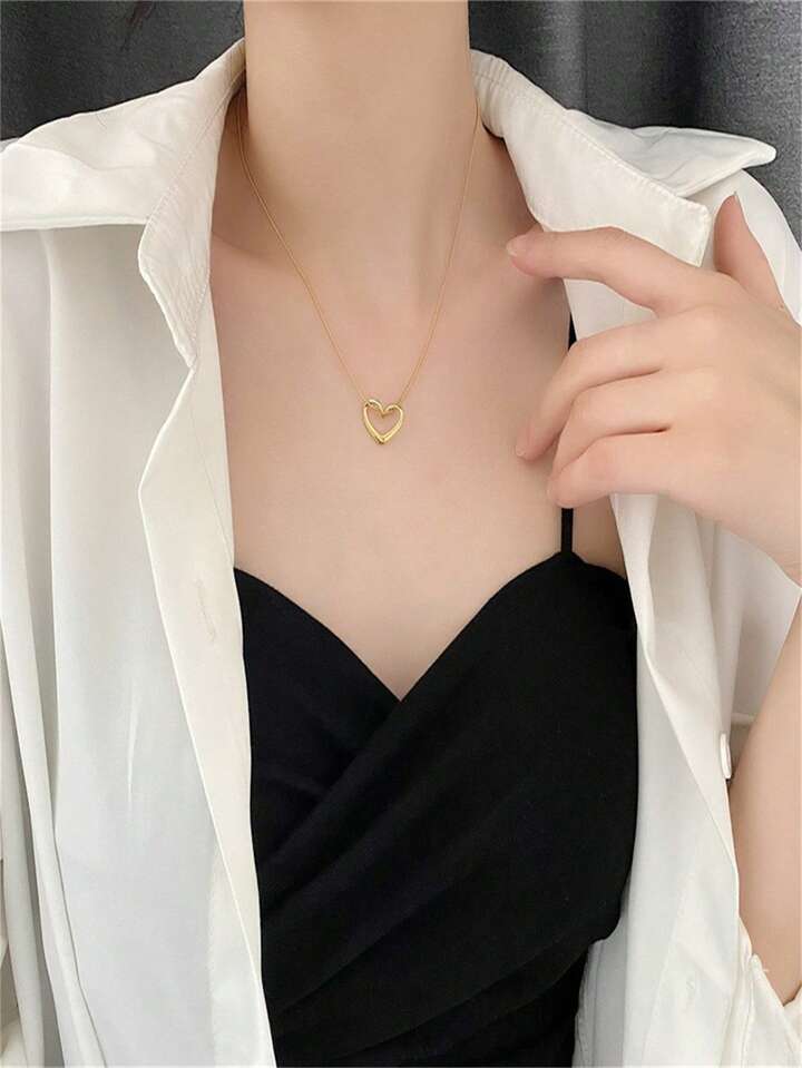 18KT Love Heart Pendant Jewelry - Image 4