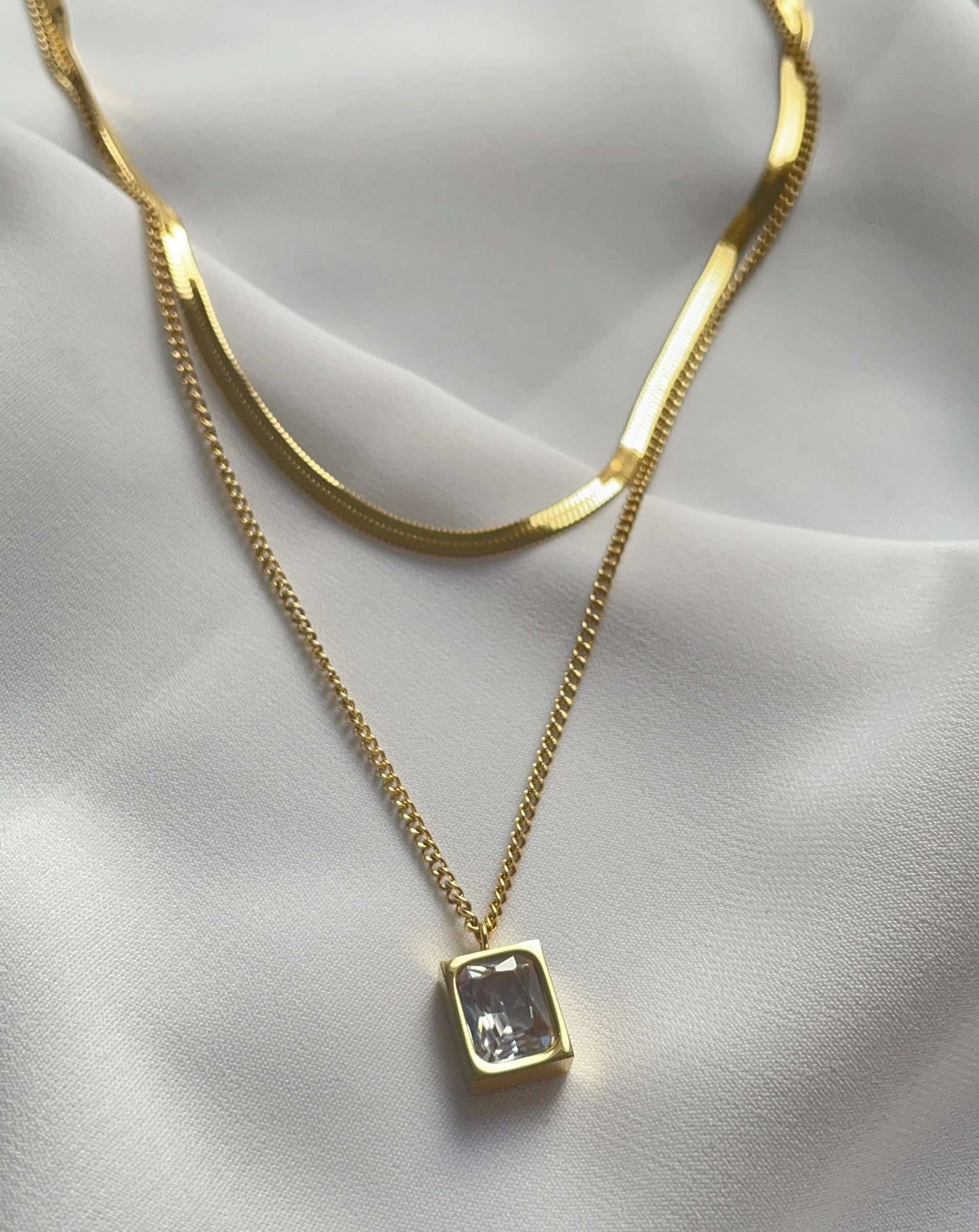 Layered ZIRCON Pendant Necklace - Image 2